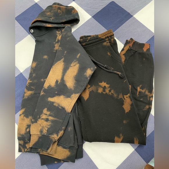 Divided Pants - Divided Jogger & Hoodie Set